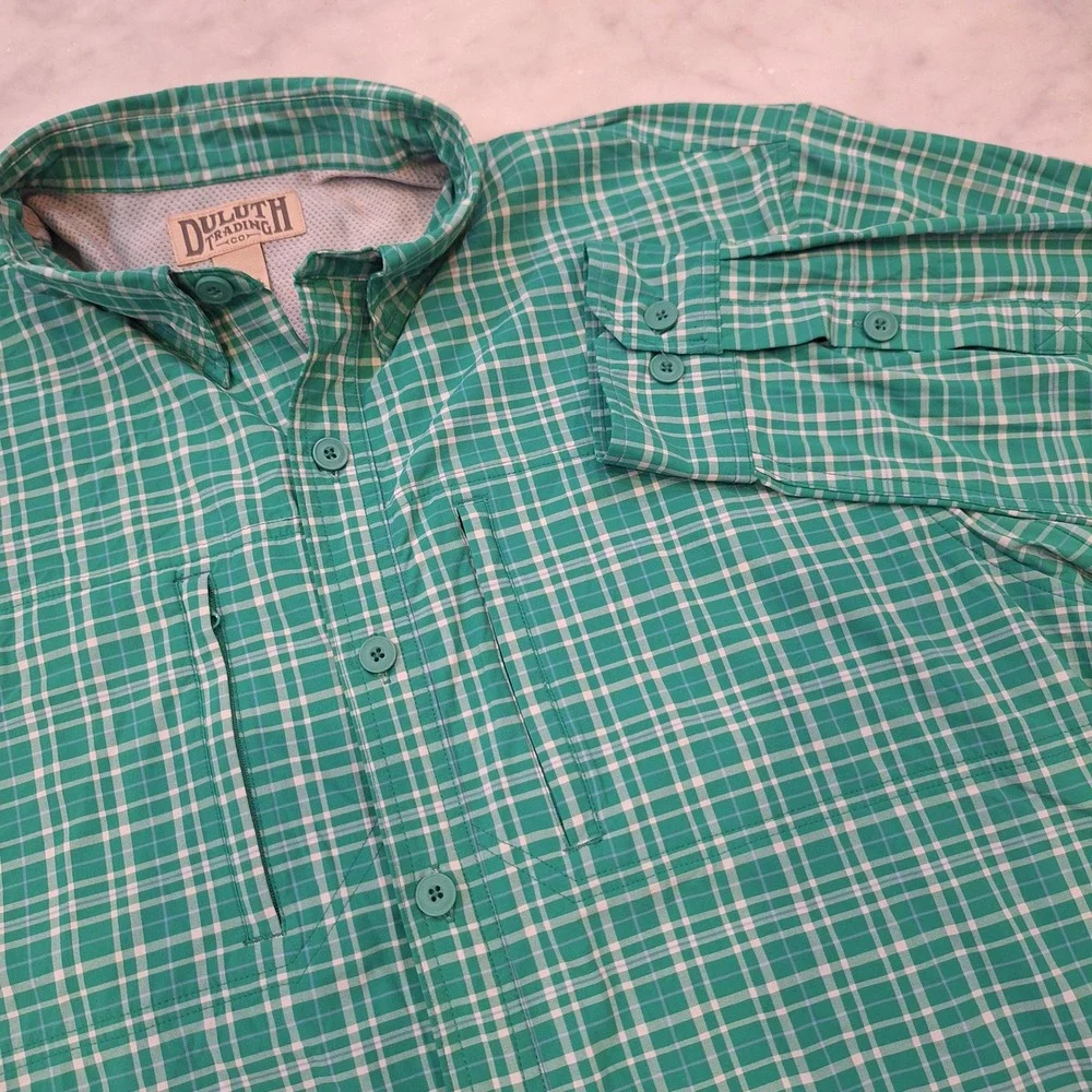 Duluth Trading Co Fishing Shirt Mens Large Green Plaid Nylon Spandex Hiking Vent